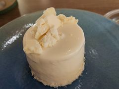 椰子与白巧克力慕斯-前叁門