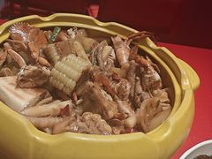 -多嘴肉蟹煲(万达店)