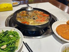 -乡土特色.冷锅鱼.牦牛肉汤锅