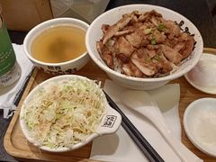 -熊吞·大碗丼烧肉饭(济宁万达广场店)