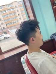 -绅仕門男士理发馆