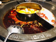 牛油筒骨鸳鸯锅-怡品川宇火锅(宝立方店)