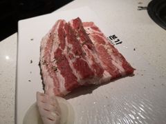 满心尝五花肉-本家韩国烤肉(青岛万象城店)