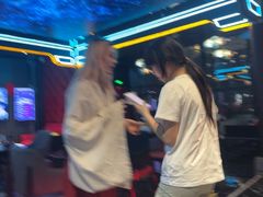 -屋有岛沉浸游戏旗舰店(中山公园店)