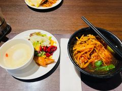 -乐咖啡西餐厅(太湖皇冠假日酒店)