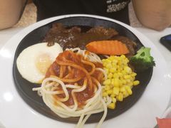 -汤姆家的牛排意面披萨(融创茂店)