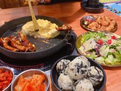 -肥肥虾庄·金牌油焖大虾(杨园滨江时代walk店)