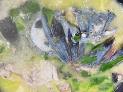 招牌柴火灶台鱼头-好灶头妈妈菜·柴火灶台鱼·千岛湖土菜地标美食