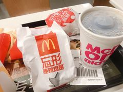 -麦当劳(乳山路店)