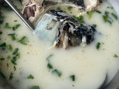 -雪湖煜辰鱼头老店(雪野湖店)