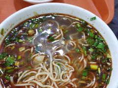 -牛一嘴·兰州牛肉面·大盘鸡(财富中心店)