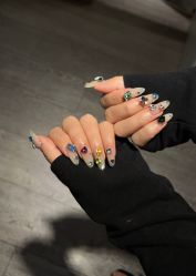 -HUII NAIL绘京美甲美睫会馆