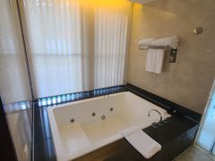 -三亚亚龙湾铂尔曼别墅度假酒店