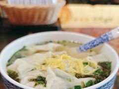 -笑来喜馄饨小笼工坊(通扬路店)