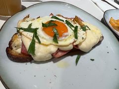 -潮一不贰·法式甜品·生日蛋糕·西式简餐(外滩店)