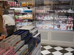 面包甜点陈列柜-味多美蛋糕(苏州街地铁店)