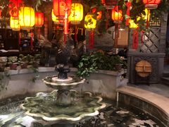 大堂-万里闯关东铁锅炖菜馆(高新旗舰店)