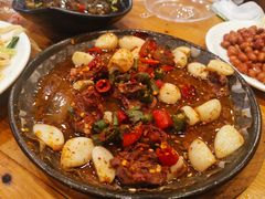 -老东镇啤酒屋海鲜加工·蒸汽海鲜·海鲜烧烤(台东店)