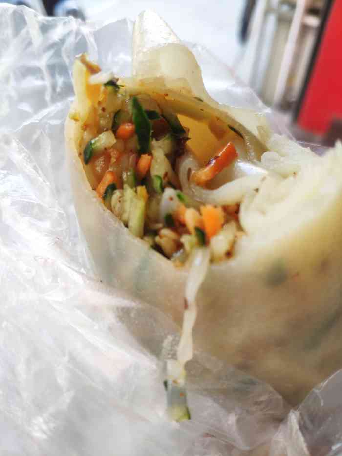 正新鸡排徐州卷皮(同科店)-"卷皮第一次吃,感觉像凉皮凉面的味道,份量