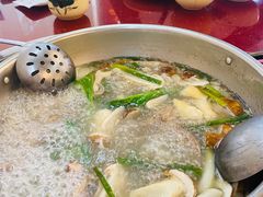 -老石黑山羊毛驴肉火锅(金凯广场店)