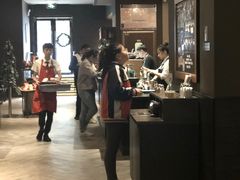 大堂-星巴克臻选(南京金茂览秀城店)