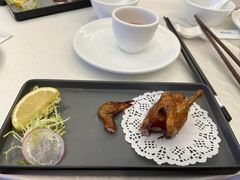 -郑猛记石岐鸽主题餐厅(长江店)
