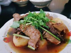 红烧牛肉-梯坎豆花