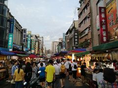 -六合夜市