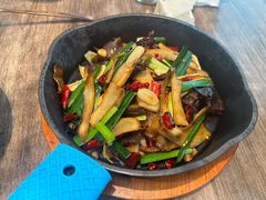 -云海肴·汽锅鸡·云南代表菜(浦江欢乐颂店)