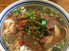 -矮子粉店1985·长沙米粉(湘春路店)