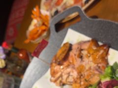 -JINNS锦时 steak&pizza(浸信会礼拜堂旧址店)