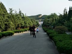 -雪山彩虹谷景区