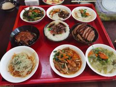 -蓝田九大碗民俗食府(蓝田店)