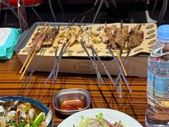 -蚝堡海鲜·威海菜·海肠捞饭·烧烤·亚洲吃蚝公司(幸福门店)