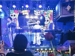 -Famous肥猫墨西哥音乐餐吧(五棵松华熙LIVE店)