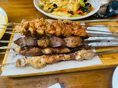 -歹歹的加个面过油肉拌面