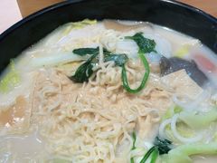 -小谷姐姐麻辣拌·麻辣烫(三里屯泰悦豪庭店)