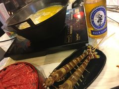 -鲜入围煮花胶鸡海鲜火锅