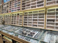 -沫芮眼镜·蔡司官方授权店(人民广场店)