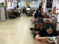 大堂-草桥清真牛肉锅贴扁食店