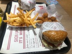-The Habit Burger Grill 哈比特汉堡(爱琴海店)