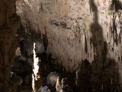 -波斯托伊纳溶洞