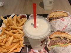 -The Habit Burger Grill 哈比特汉堡(爱琴海店)
