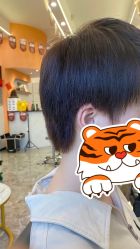 -V8潮牌·接发烫染连锁