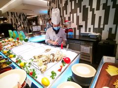自助取餐区-粤海喜来登酒店·盛宴海鲜牛排自助餐厅(天河城店)