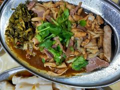 -无名牌猪脚店