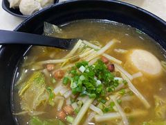 -龙记桂林米粉(财满街店)