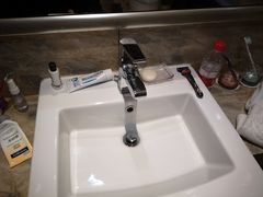 -东北大厦酒店(沈阳北站青年大街店)