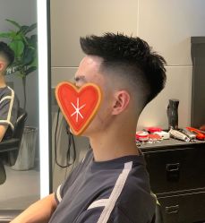 点击看大图 -不迫先生专业男士剪发