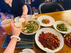 -爱啤精酿·民谣酒馆(滨江店)